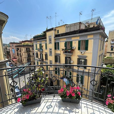 Domus Luca - Central Rooms In The Heart Of Napoli Ngoại thất bức ảnh