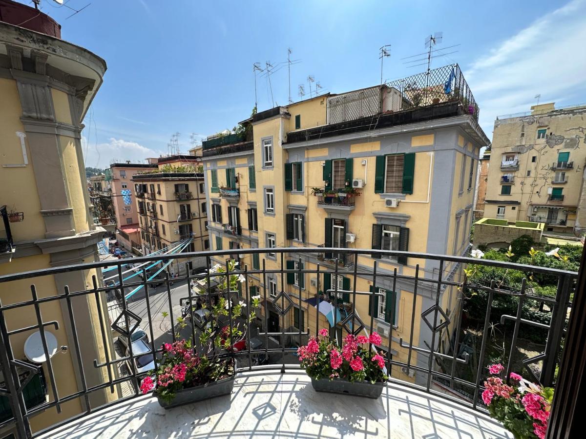 Domus Luca - Central Rooms In The Heart Of Napoli Ngoại thất bức ảnh
